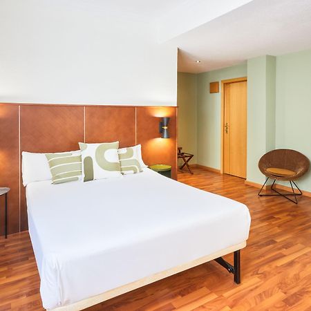 Hotel Cason Del Tormes By Happyculture Madrid Ngoại thất bức ảnh