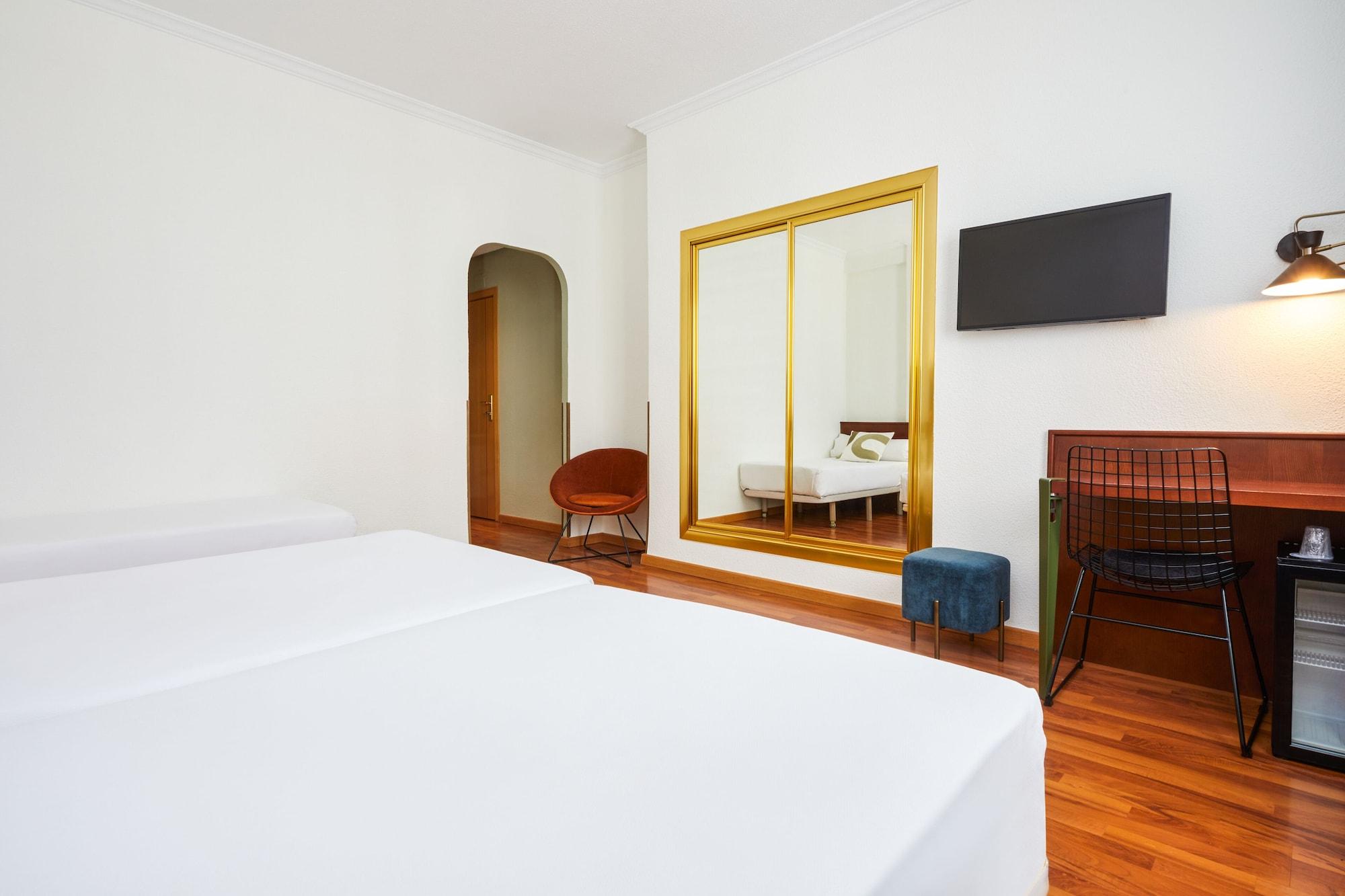 Hotel Cason Del Tormes By Happyculture Madrid Ngoại thất bức ảnh