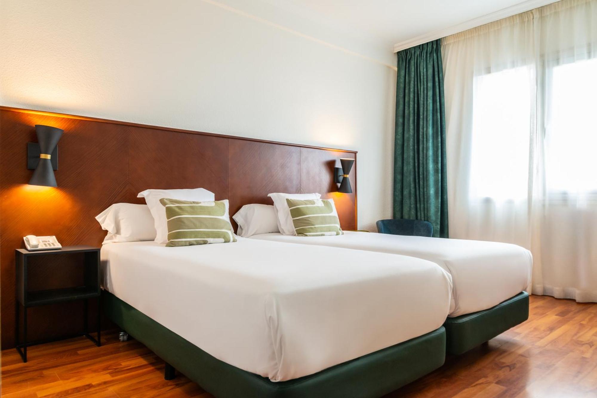 Hotel Cason Del Tormes By Happyculture Madrid Ngoại thất bức ảnh