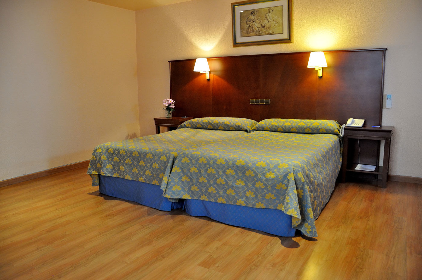 Hotel Cason Del Tormes By Happyculture Madrid Ngoại thất bức ảnh