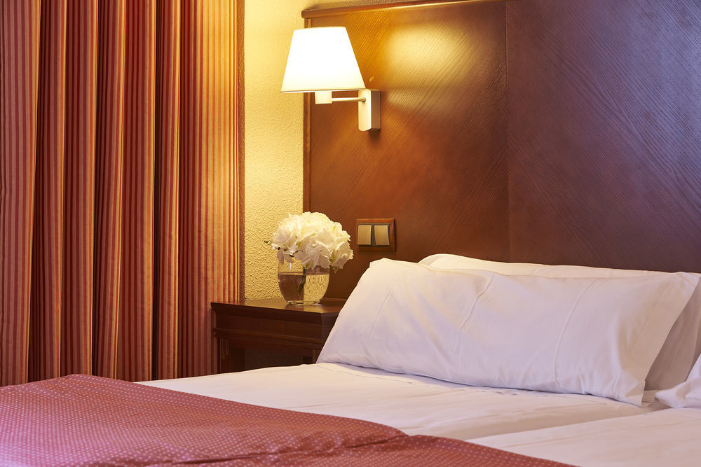 Hotel Cason Del Tormes By Happyculture Madrid Ngoại thất bức ảnh